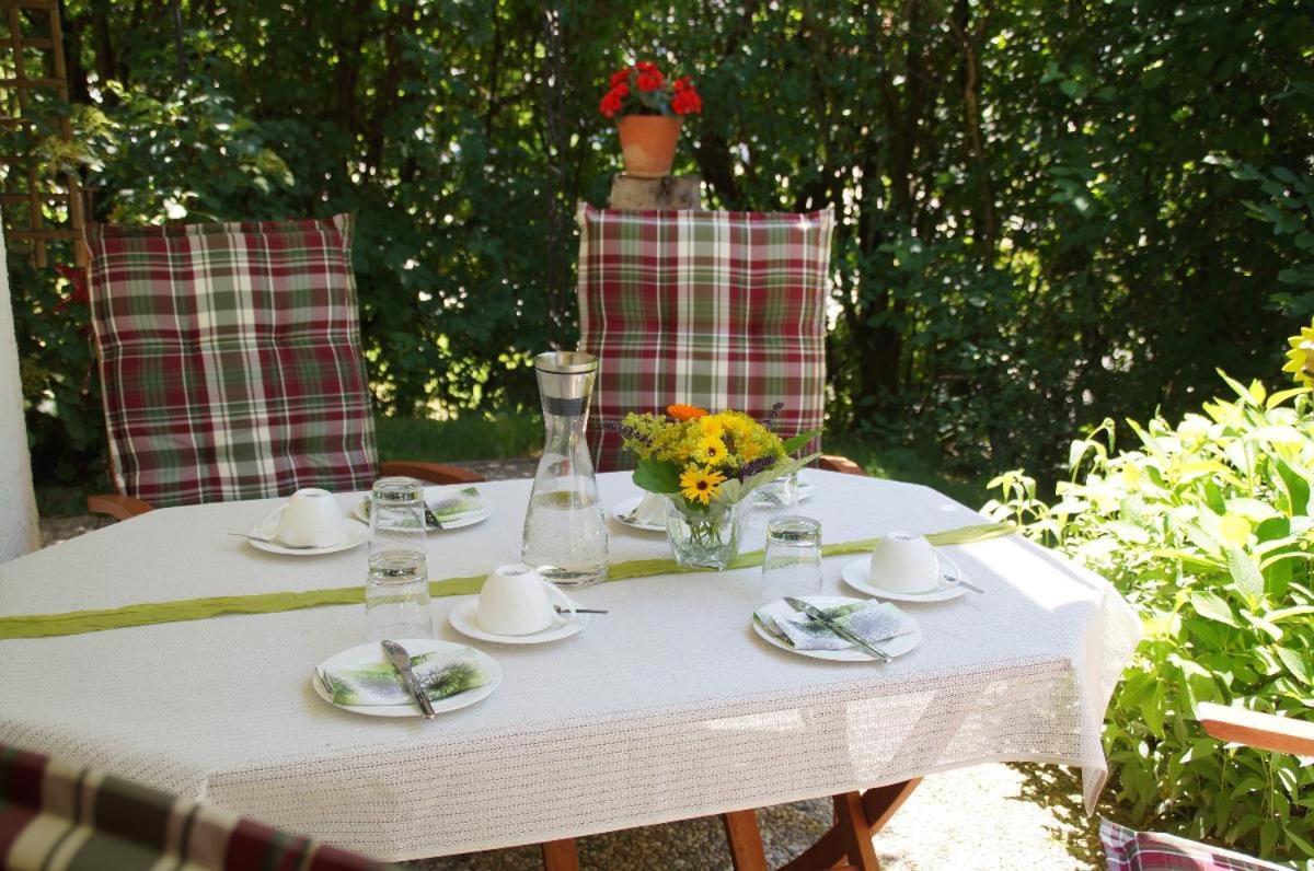 Gaestehaus Brunner ツヴィーゼル エクステリア 写真