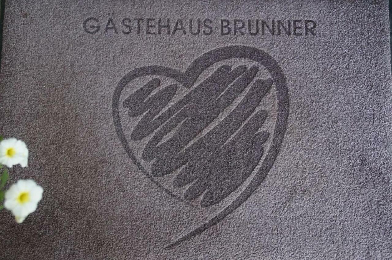 Gaestehaus Brunner ツヴィーゼル エクステリア 写真